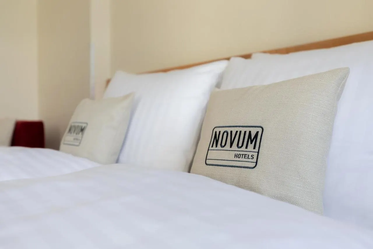 Novum Hotel Gates Berlin Charlottenburg 3*,