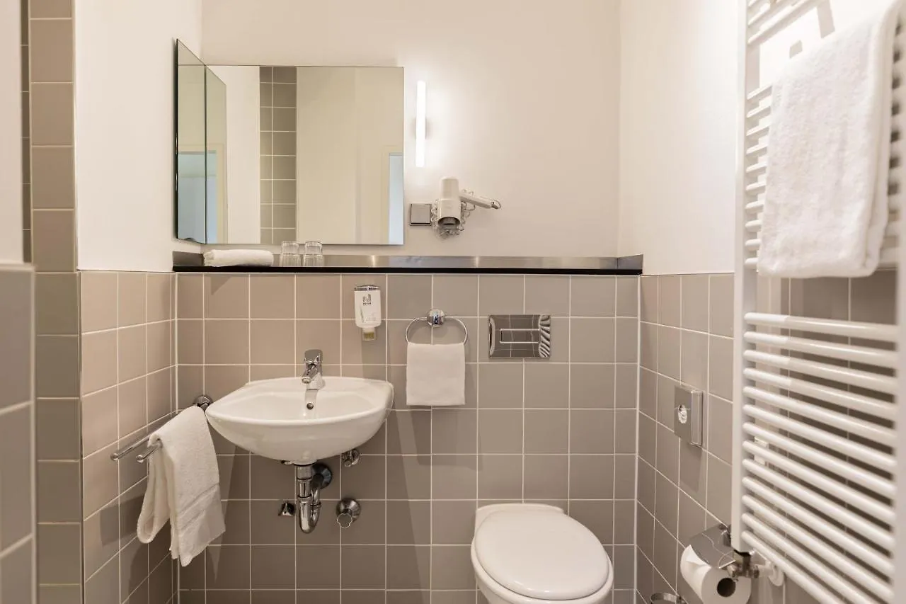 Novum Hotel Gates Berlin Charlottenburg 3*,